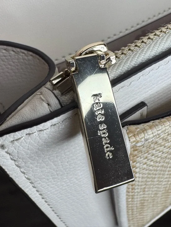 Kate Spade Remi Pineapple Flap Chain Crossbody —Like New - Picture 10 of 12